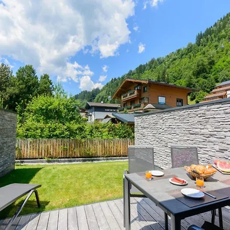 Modern With Garden, With Access To Sauna * Neukirchen am Grossvenediger