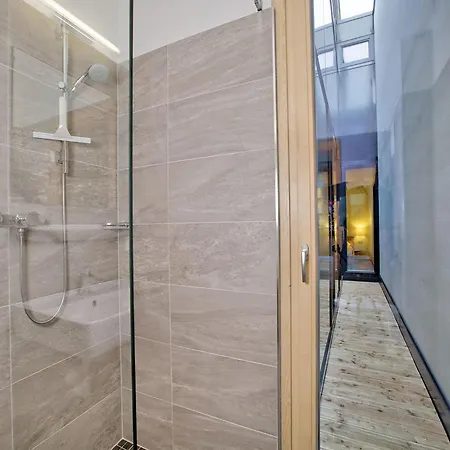Modern With Garden, With Access To Sauna * Neukirchen am Grossvenediger
